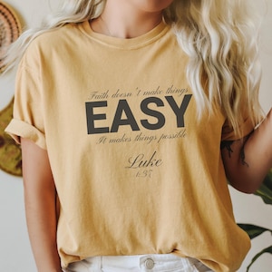 快適な色のミニマリストシャツ 神は善良 トレンディなクリスチャンTシャツ ギフト 信仰 ユニセックスTシャツ 信仰Tシャツ 教会グループシャツ オーバーサイズ 快適
