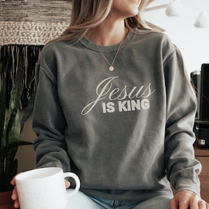 Jesus is King Hoodie, Jesus Hoodie, Jesus Sweatshirt, Christian Apparel, Christian Merch, Christian Streetwear, Jesus Clothes, Unisex Gift