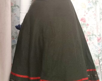 Traditional skirt