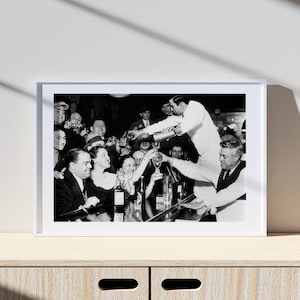 Plakat Bartenders, Plakat Mancave, Wydruk Vintage, Wydruk fotograficzny, Wydruk czarno-biały, Wydruk w stylu lifestylowym, Wydruk fotograficzny jakości muzealnej