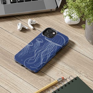 Blue Ocean Jellyfish Tough Phone Case: Protective Sea Life Design