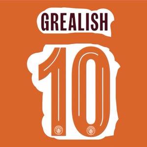 以下が含まれることがあります： 白とオレンジのジャージに、番号10と黒文字で「Grealish」と書かれている