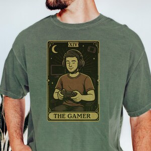T-shirt de joueur de tarot, t-shirt de joueur de jeux vidéo, chemise de carte de fortune, cadeau de geek, vêtements de jeu, design de t-shirt cool, t-shirt unisexe