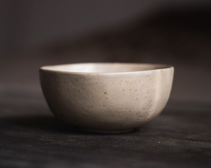 Handmade Ceramic Bowl, Unique Stoneware Speckled Bowl, Wabi Sabi Ceramics, New Home Gift, Japanese Style Ceramic Tableware