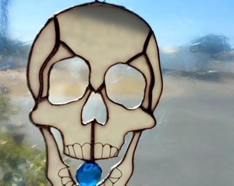 Stained Glass Skull Suncatcher: Gothic Skeleton with Gem