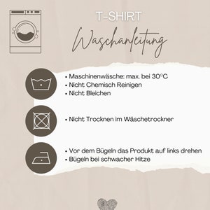 Op de afbeelding: Wasinstructies voor een T-shirt met pictogrammen voor wassen, drogen en strijken. De instructies omvatten wassen op maximaal 30 graden Celsius, geen chemische reiniging, geen bleken, geen drogen in de droger en strijken op lage temperatuur.