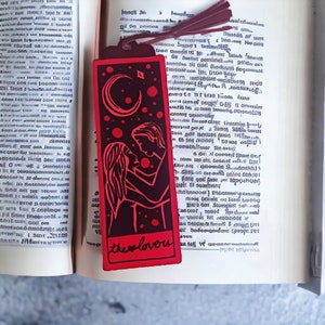 Marcapáginas de madera único, Marcapáginas pintado a mano, Marcapáginas de amantes inspirados en cartas del tarot, Marcapáginas de los amantes único en su clase, Arte de cartas del tarot