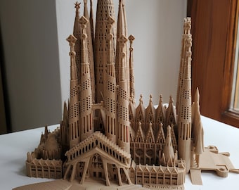 Large Sagrada Familia, Barcelona Landmark Model, Architectural Sagrada Familia Model, Unique Barcelona Souvenir, Artistic Sagrada Model