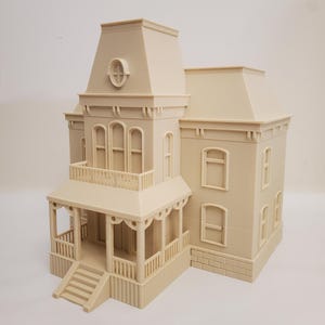 Psycho Bates Mansion Model 3D Printed Large Victorian House, Horror Movie Memorabilia, Gothic Haunted House Decor for Halloween Display