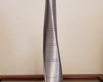 Shanghai Tower Model, Modern Skyscraper Replica, Tallest Building in China, Architectural Landmark Decor, Collector’s Display Gift
