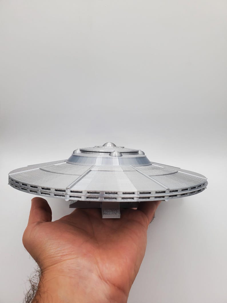 UFO Model, Flying Saucer Alien Decor, Sci-fi Spaceship Replica ...
