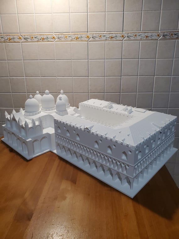 St Mark’s Basilica & Doge’s Palace Large Diorama Model, Venice Landmark Replica, Italian Cathedral, Historic Home Decor, Venice themed decor