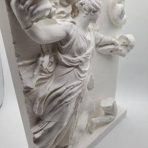 Pergamon Altar Nyx Frieze Panel – 3D Printed Greek Mythology Wall Art in Matte White, Hellenistic Museum Sculpture Replica