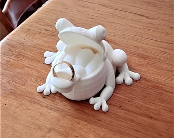 Charming Frog Ring Holder - Elegant 3D Printed Organizer for Rings & Jewelry