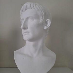 Augustus Caesar Bust Statue, First Roman Emperor Sculpture, Roman Art Decor, Classical White Bust, Ancient Rome Replica, History Gift