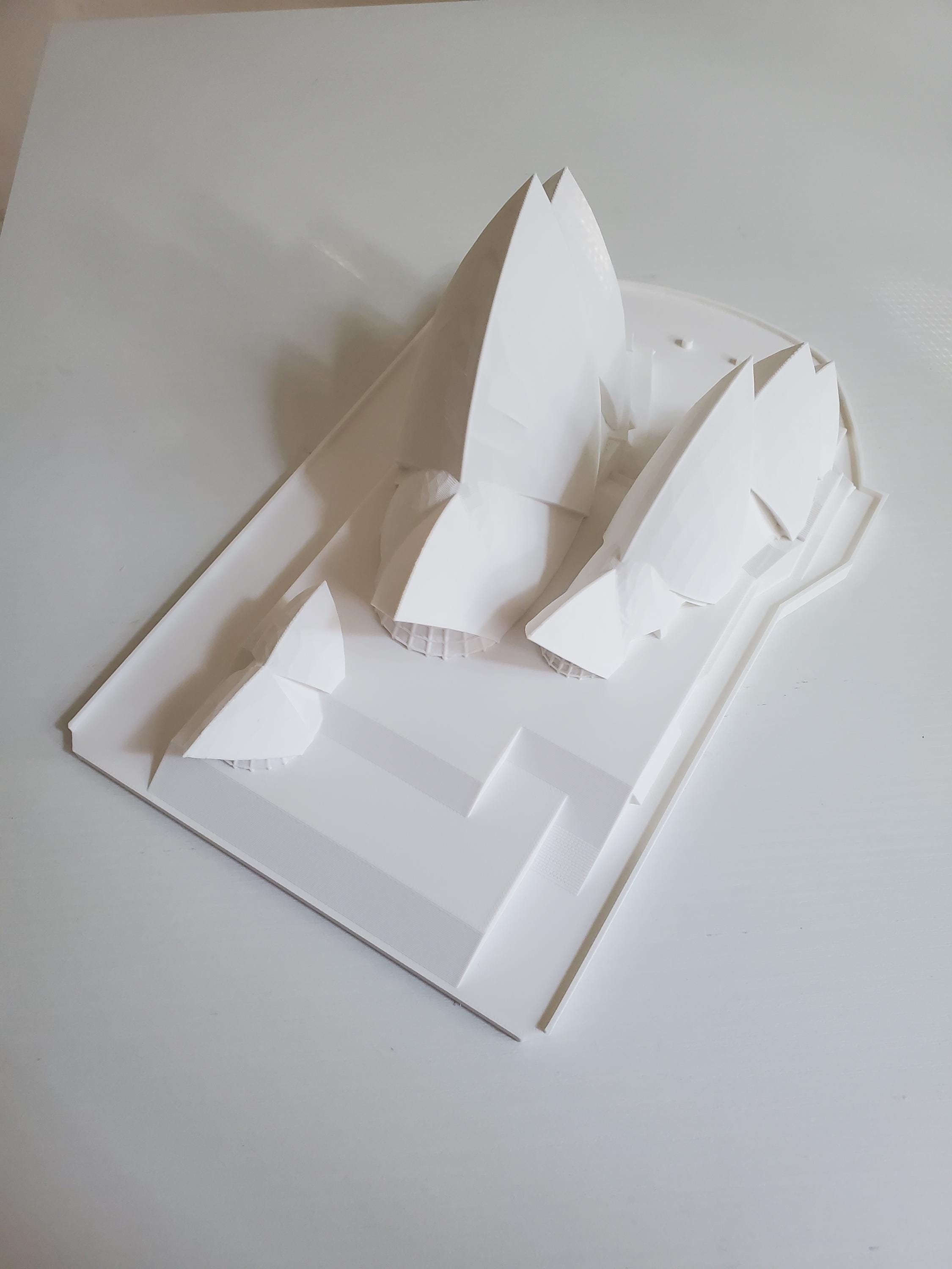 シドニーオペラハウスの精巧な模型 - オーストラリアを代表するランド