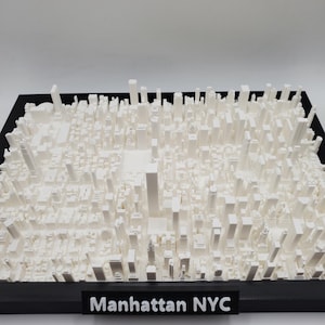 Carte en relief de la ligne d'horizon de Manhattan à New York - cadeau unique de la ville de New York, décoration de Manhattan, plan de la ville 3D, modèle d'architecture, présentoir de bureau New York