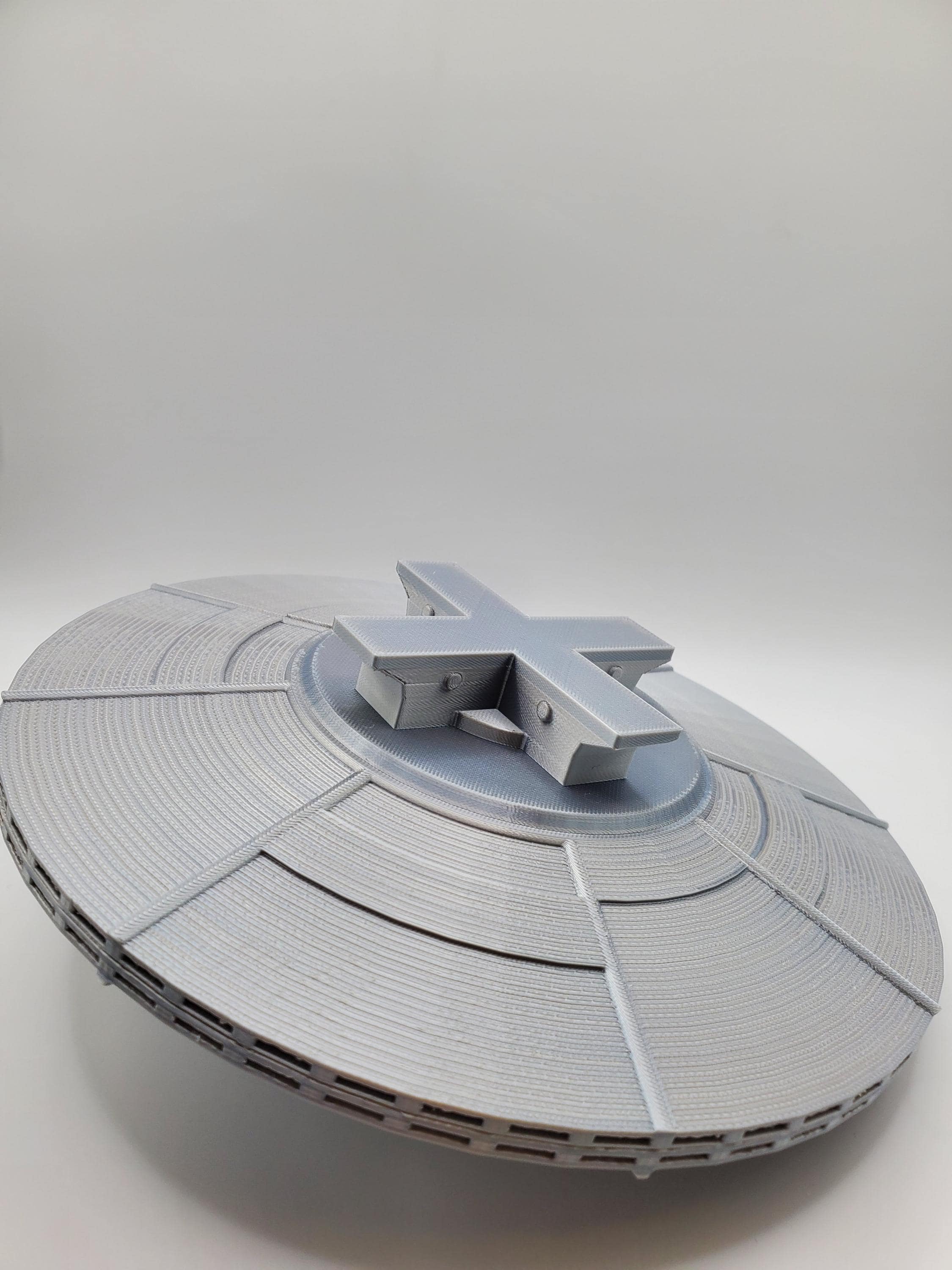 UFOモデル、空飛ぶ円盤型エイリアン装飾、SF宇宙船レプリカ、未来的な