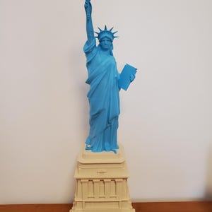 Statue of Liberty, New York Landmark Replica, Liberty Enlightening the World, Statue of liberty kit, New York monument, Fourth of July Gift