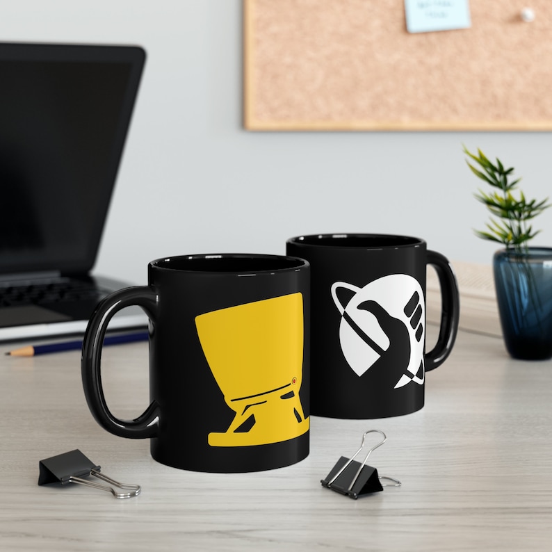 H2G2 Hitchhiker Guide to the Galaxy Mug Don't Panic Man Ultimate