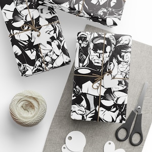 Carta da regalo per supereroi, confezione regalo di fumetti, design in bianco e nero, regalo di compleanno geek, confezione divertente per le vacanze