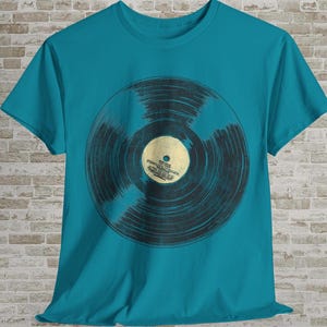 Man Retro Music T-Shirt Men&#39;s Vinyl Records Shirt Vintage Music Tee Music Tshirt Lover Men Gift Musician Gift T shirt 80&#39;s geek nerd gift
