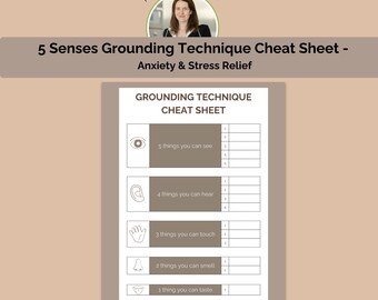 Op de afbeelding: Een beige en witte "5 Senses Grounding Technique Cheat Sheet" voor angst- en stressverlichting. De sheet bevat prompts voor dingen om te zien, horen, aan te raken, te ruiken en te proeven. De tekst "Made by a therapist" en "WORRIED2WELLBALANCED" zijn ook zichtbaar.