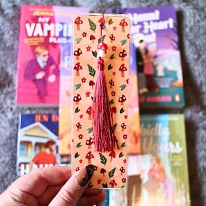 Mushroom Bookmark With Charm, Cottagecore Bookmark, Cute Toadstool Bookmark, Cosy Autumn Bookmark, Bookmark Charms, Fungi Bookmark