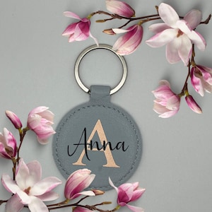Schlüsselanhänger Personalisiert mit Namen | Reiseanhänger | Kunstleder Anhänger | Geschenk personalisiert | Anhänger mit Namen
