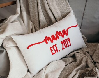 Handgefertigtes Punch Needle Kissen, personalisiertes Geschenk für neue Mutter