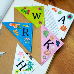Marcapáginas de esquina personalizado, marcapáginas floral con iniciales, regalo para ella, regalos para amantes de la lectura, marcapáginas con borde personalizado, regalo para niños, regalos para amantes de la lectura