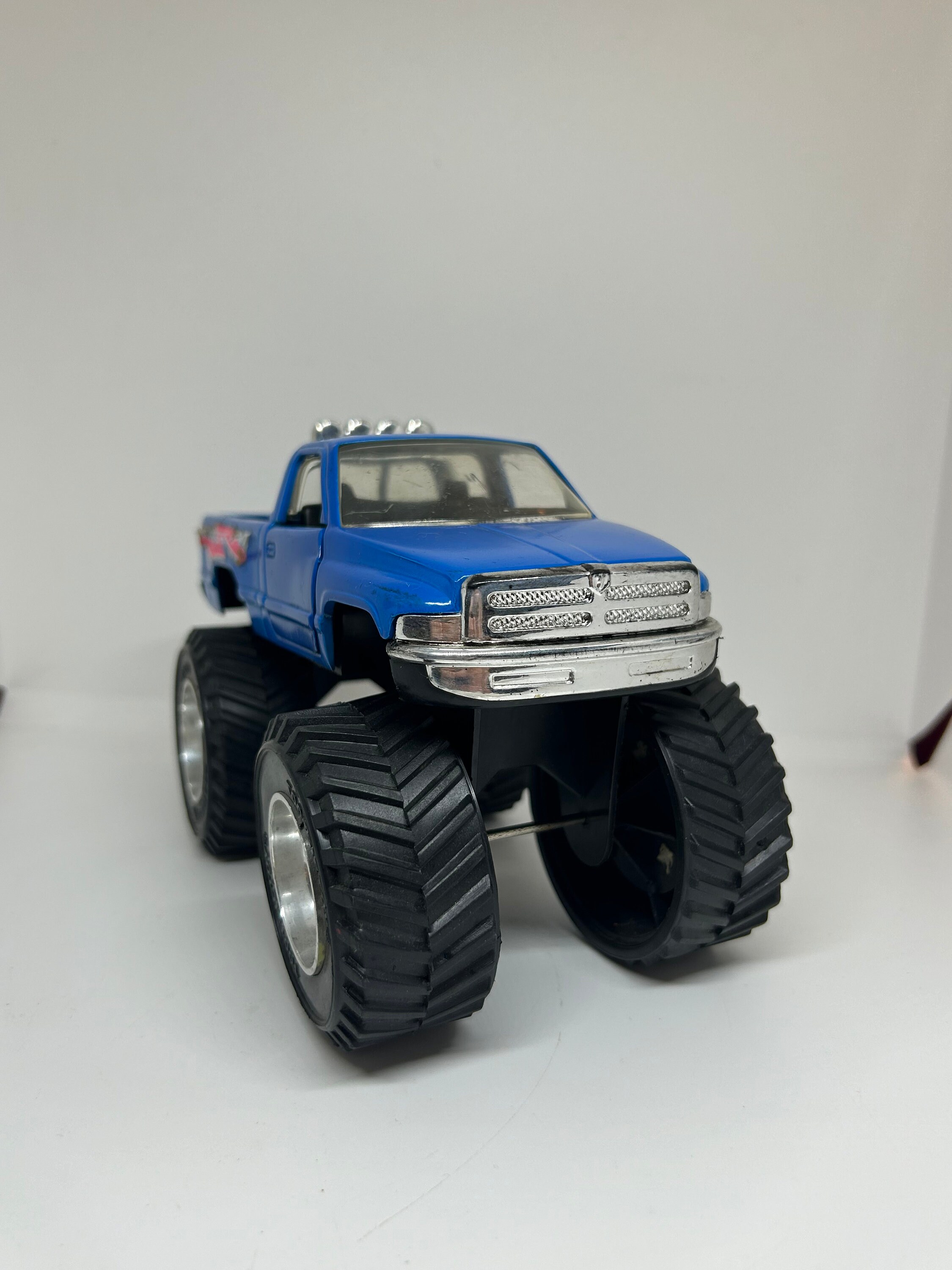 マイスト　Dodge Ram Pickup1995 Dodge Ram 1500 Review | 1994-2001 | 2nd Gen - YouTube