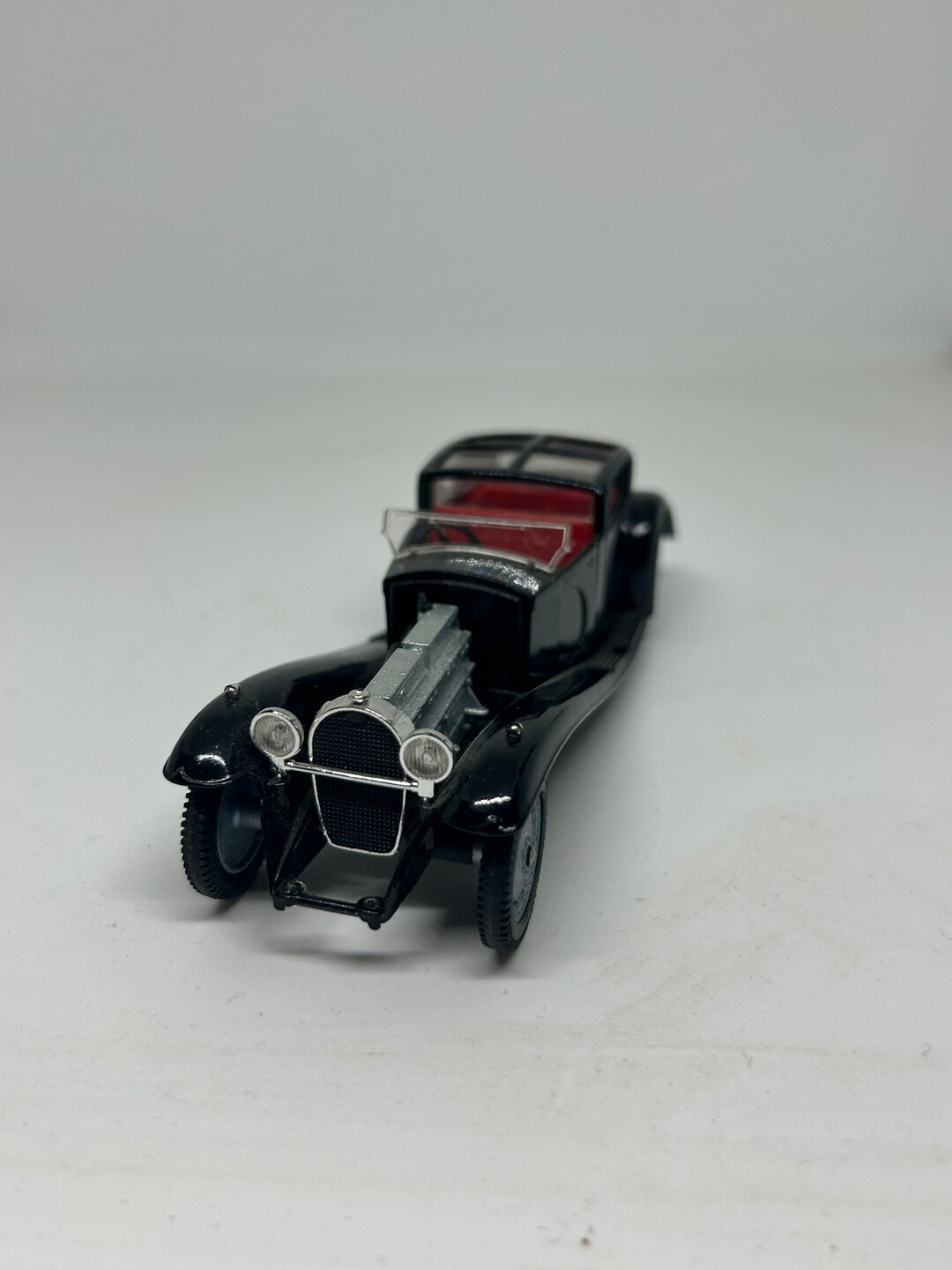 SOLIDO 118356 Scale 1/21 | BUGATTI ROYALE COUPE DE VILLE 1930 BLACK BLUE