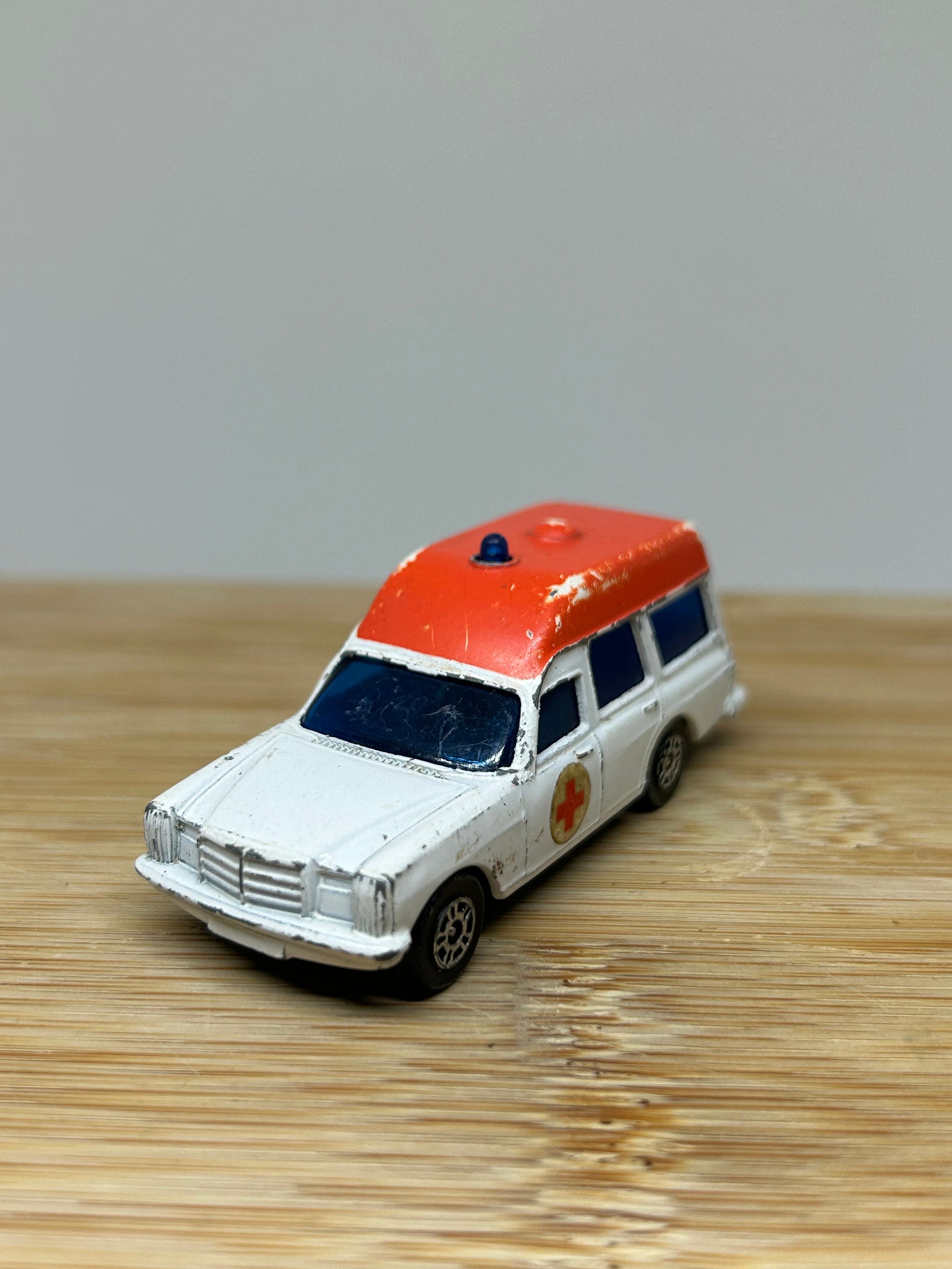 Corgi Toys ミリタリーアンビュランス