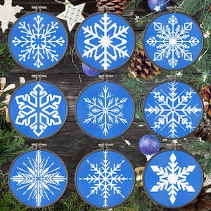 BUNDLE! 9 Patrones punto de cruz de Copos de Nieve en PDF - Cross Stitch Pattern, Punto de Cruz Digital 9 Snowflakes Pattern