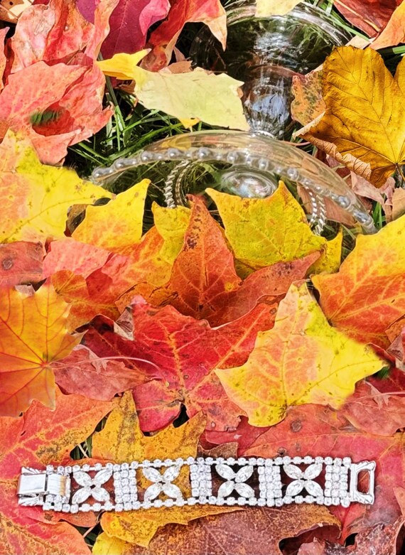 Mid-Century Modern Rhinestone Bracelet - image 10