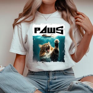 Funny Cartoon Cat & Mouse Shirt: Humorous Animal Graphic Tee