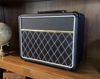 Vintage Amplifier inspired Bluetooth speaker