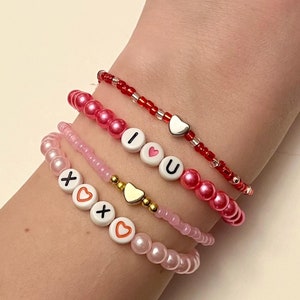 バレンタインデーのビーズブレスレット バレンタインデーのバレンタインギフト XOXOブレスレット I Love You スタックブレスレット バレンタインデージュエリー