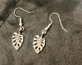 Pendientes de Monstera, regalo para amantes de las plantas, joyería, plantas, pendientes de plata de imitación de hojas, planta en maceta, regalo para mamá.