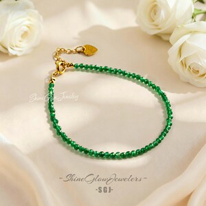 Emerald Bracelet, Luxury Gemstone Jewelry, Natural Healing Energy, Dainty Layering Bracelet for Women, May Birthstone Gift, Heart Chakra Bracelet