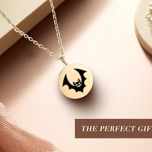 Bat Necklace, Spooky Halloween Jewelry, Gothic Bat Pendant for Halloween Costume, Party Accessory