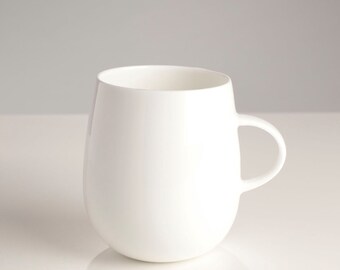 Handmade White Ceramic Hedy Coffee/Tea Cup