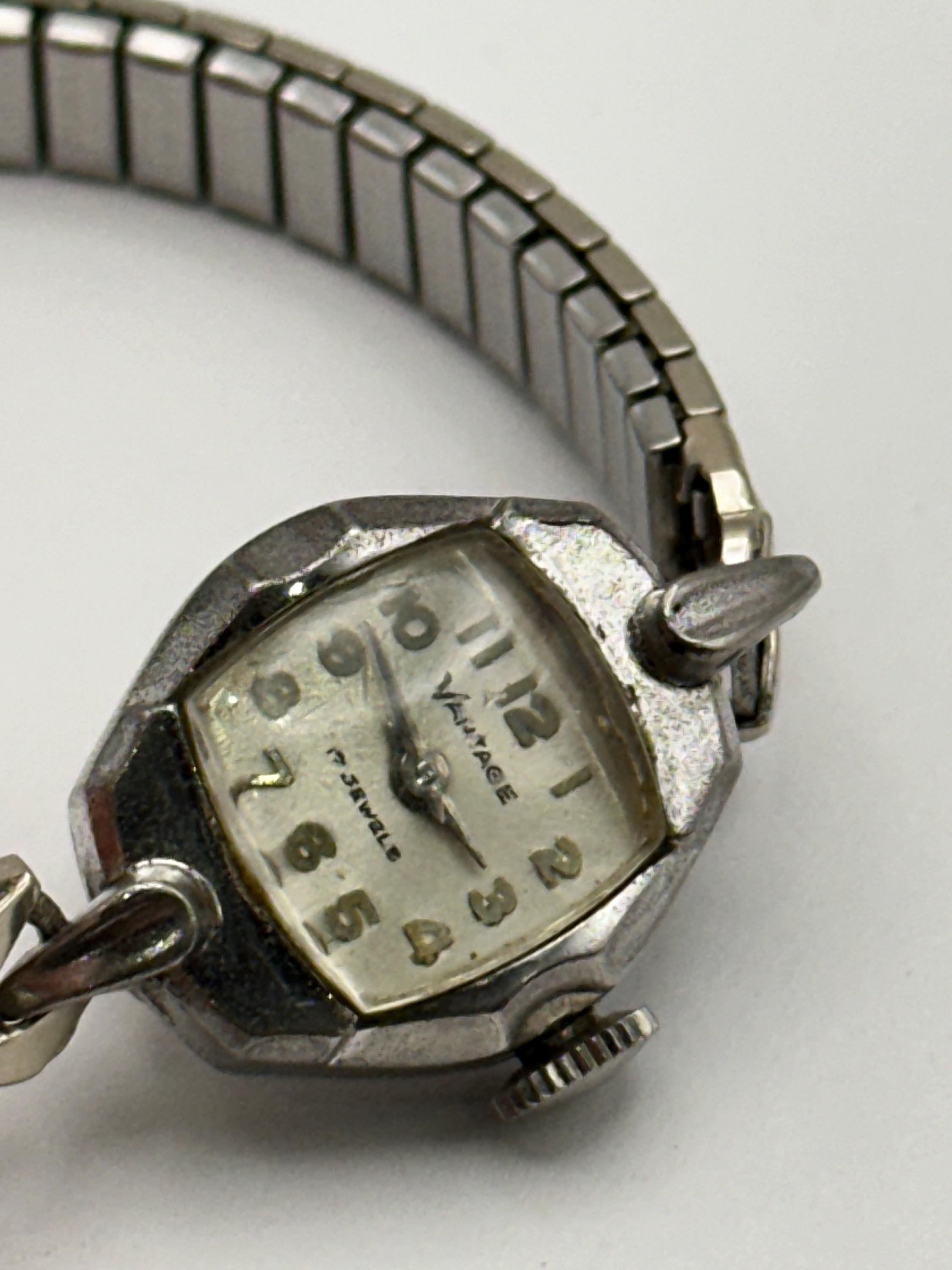 Vintage ladies manual wind Vantage by Hamilton petie Cocktail watch  Running and Keeping - Main Image