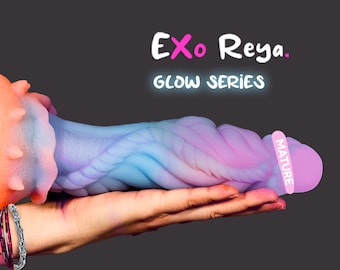 Dragon Dildo 9 inches 23cm | Glow in the Dark Fantasy Dildo | Large Fantasy Dildo