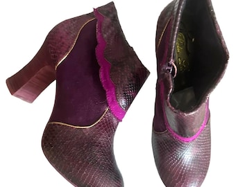 Botines vintage Poetic License de ante y piel de serpiente morada para mujer, talla 6.5