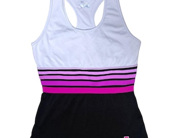 Camiseta sin mangas Fila Racerback, talla M, color blanco, negro y rosa, estilo tenis/deportivo.
