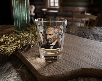 Martin Heidegger Schnapsglas, 1.5oz | Philosoph Schnapsglas | Deutscher Philosoph | Existenzialismus