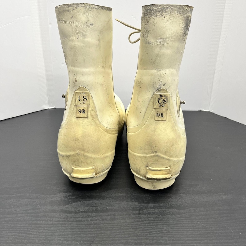 Vtg 70s US Military BATA Boots Extreme Cold Weather Airborne Bunny Boots Mens 9R image 5