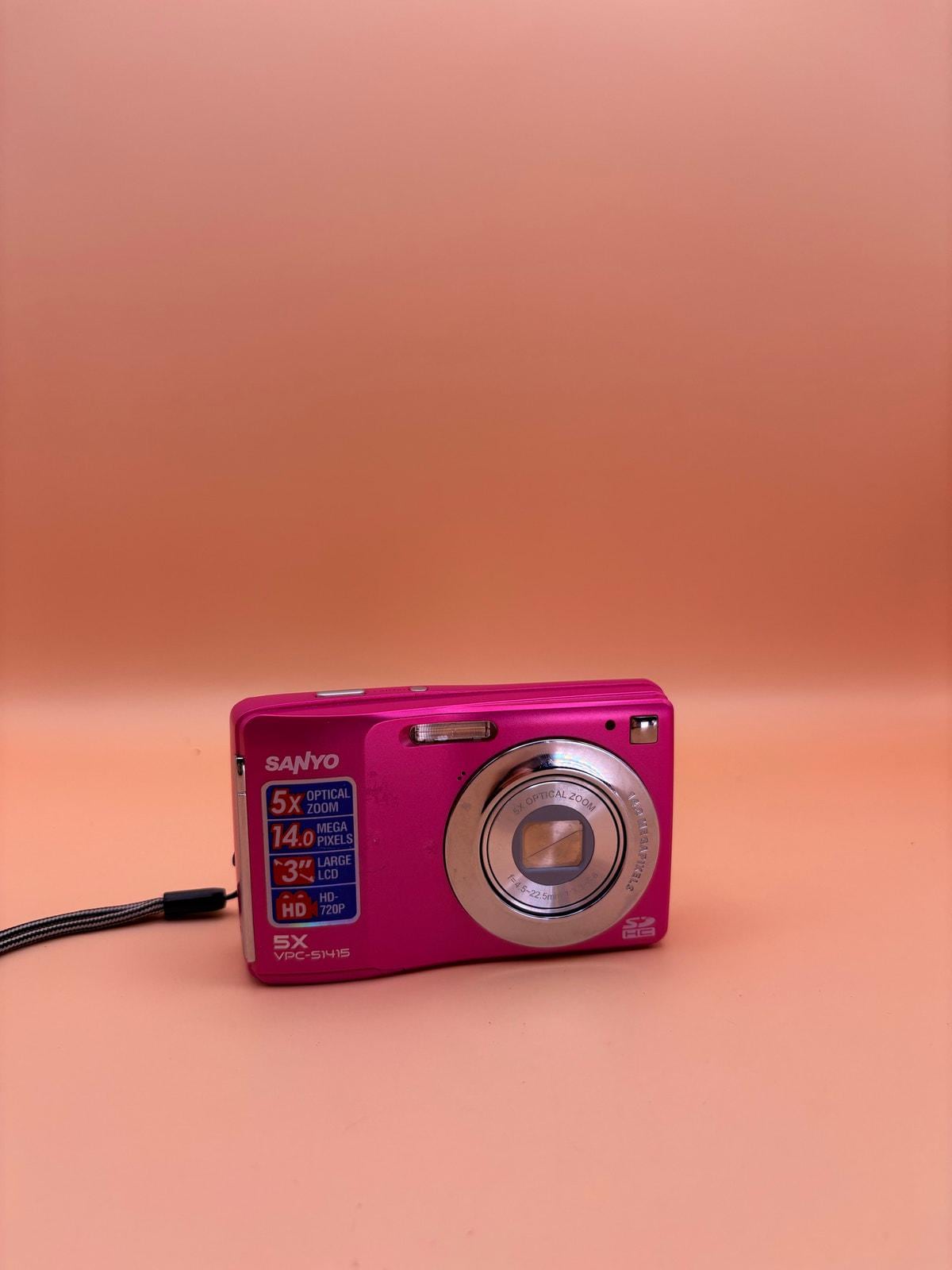 Sanyo Digital Camera - Etsy